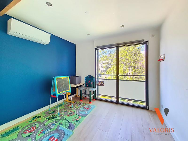 Maison - 145 m² - 5 pièces