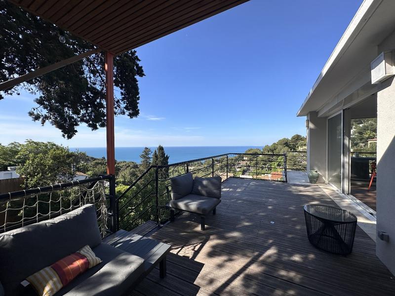 Maison - 192 m² - 5 pièces