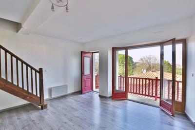 Duplex - 83 m² - 4 pièces