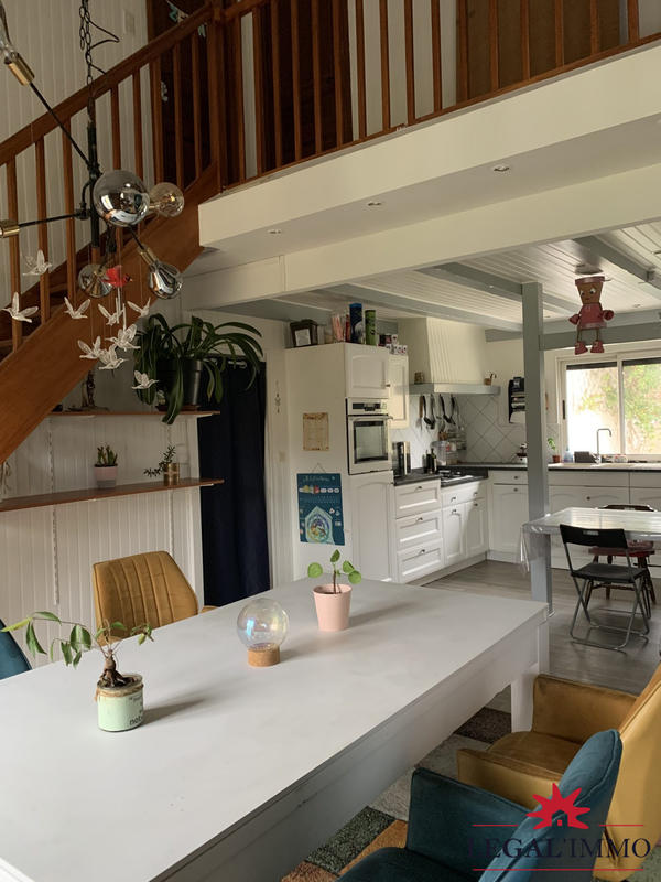 Maison - 146 m² - 7 pièces