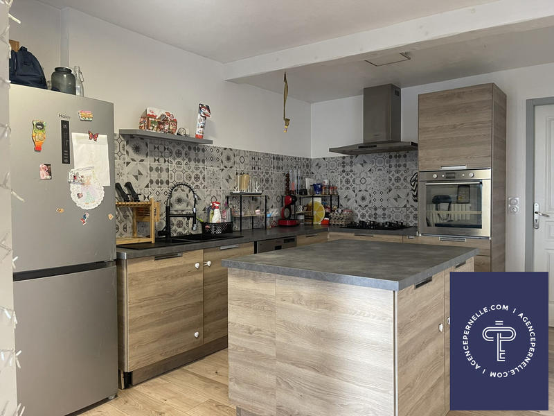 Appartement - 99 m² - 3 pièces