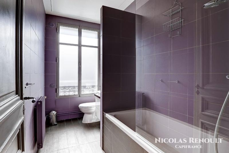 Maison - 250 m² - 8 pièces