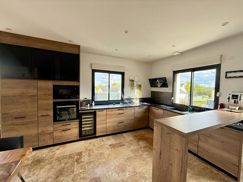 Maison - 198 m² - 5 pièces