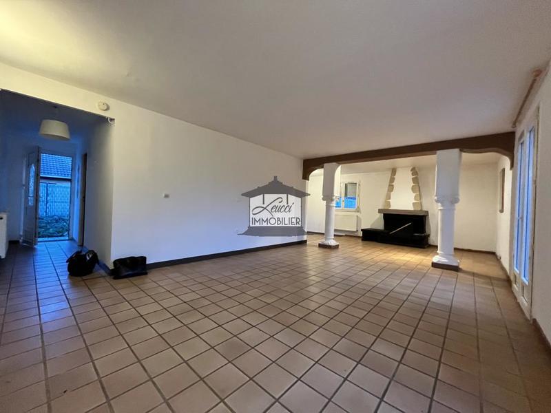 Maison - 137 m² - 4 pièces