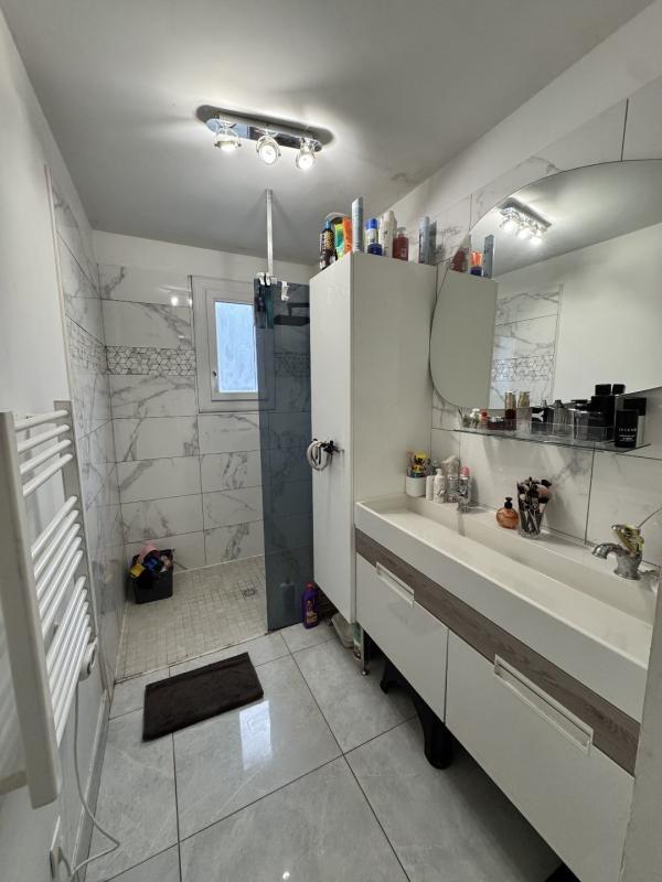 Propriété - 125 m² - 4 pièces