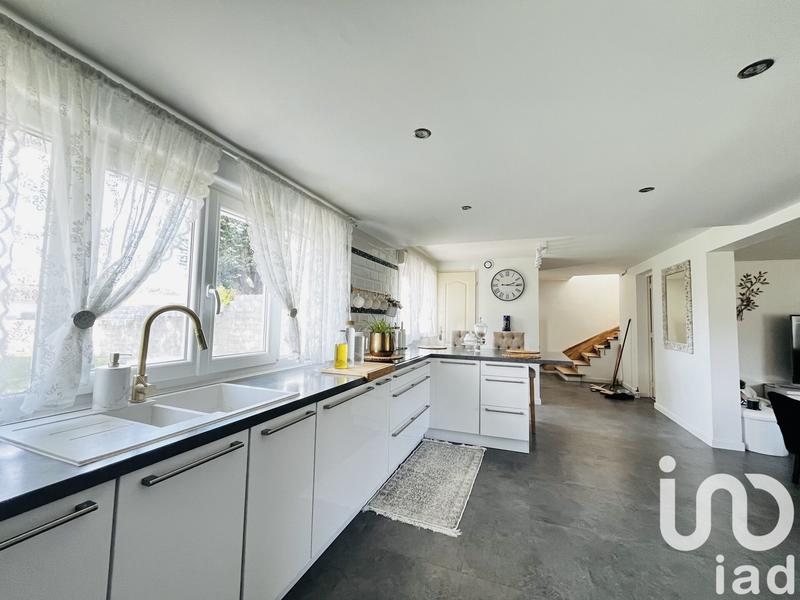 Maison - 137 m² - 4 pièces