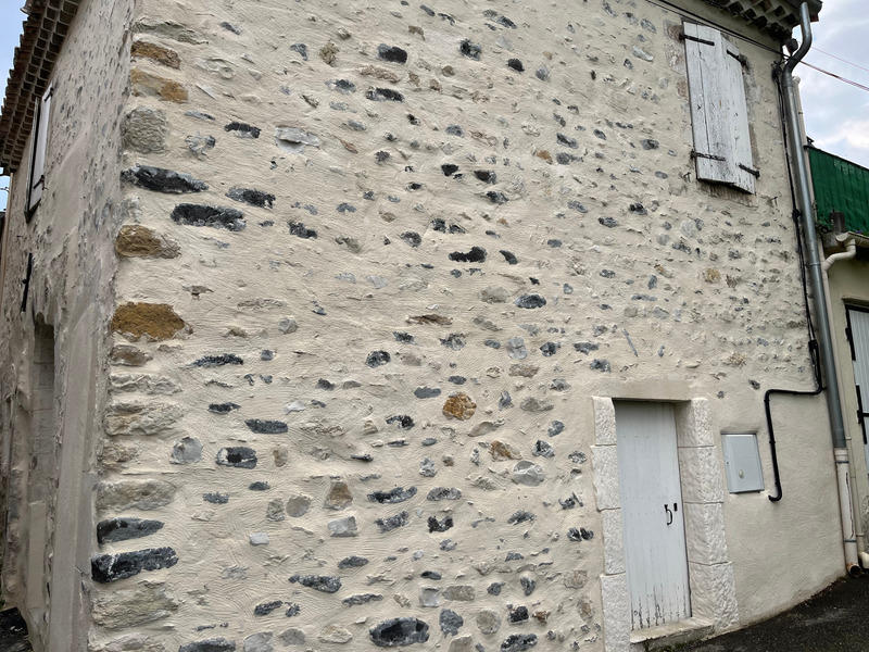 Maison de village - 80 m² - 3 pièces