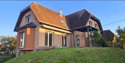 Maison - 153 m² - 7 pièces