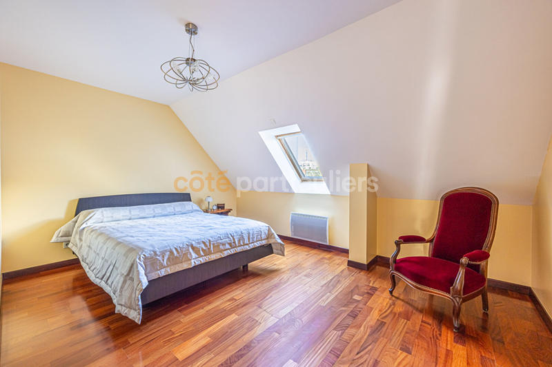 Appartement - 99 m² - 3 pièces