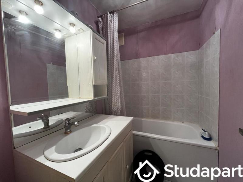 Appartement - 95 m² - 6 pièces