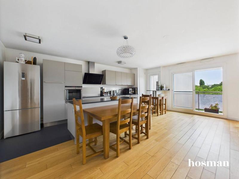 Appartement - 96 m² - 4 pièces