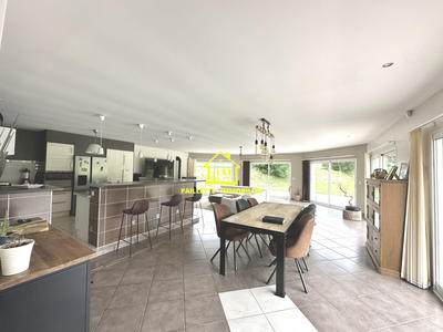 Maison contemporaine - 182 m² - 5 pièces