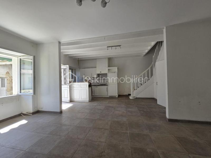 Maison - 75 m² - 3 pièces