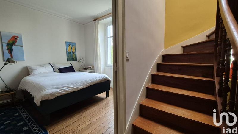 Maison - 200 m² - 6 pièces