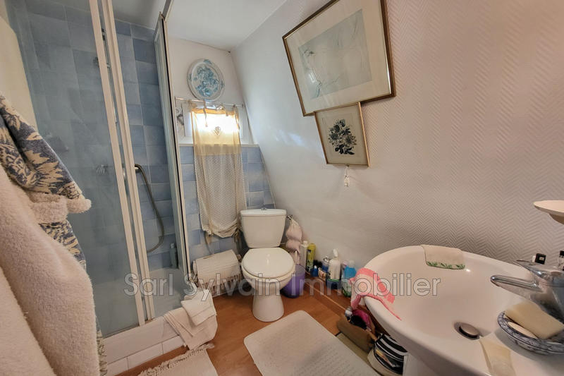 Maison - 170 m² - 9 pièces