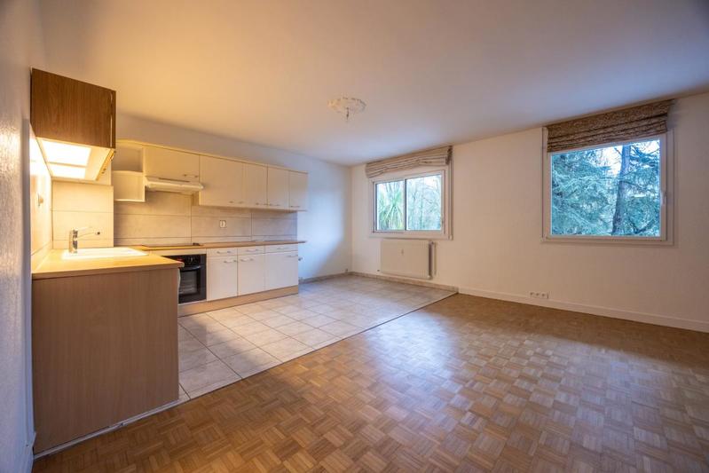 Appartement - 80 m² - 3 pièces