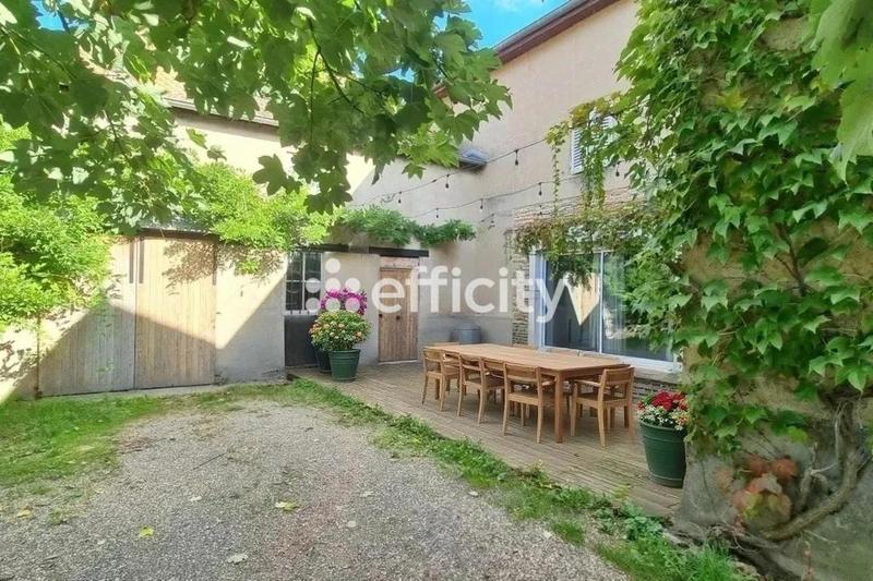 Maison en pierre - 175 m² - 7 pièces