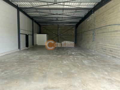 Local d'activité / Entrepôt - 500 m²