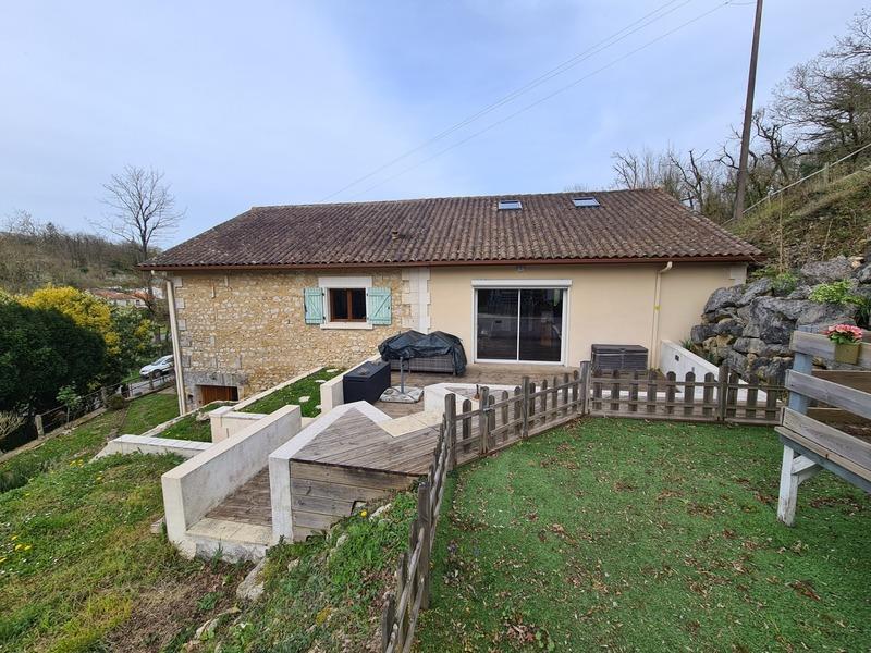 Maison - 160 m² - 6 pièces