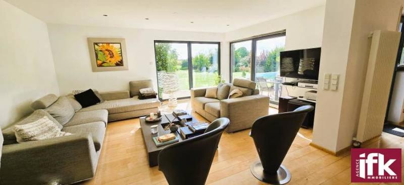 Propriété - 249 m² - 9 pièces