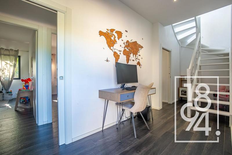 Maison - 165 m² - 4 pièces