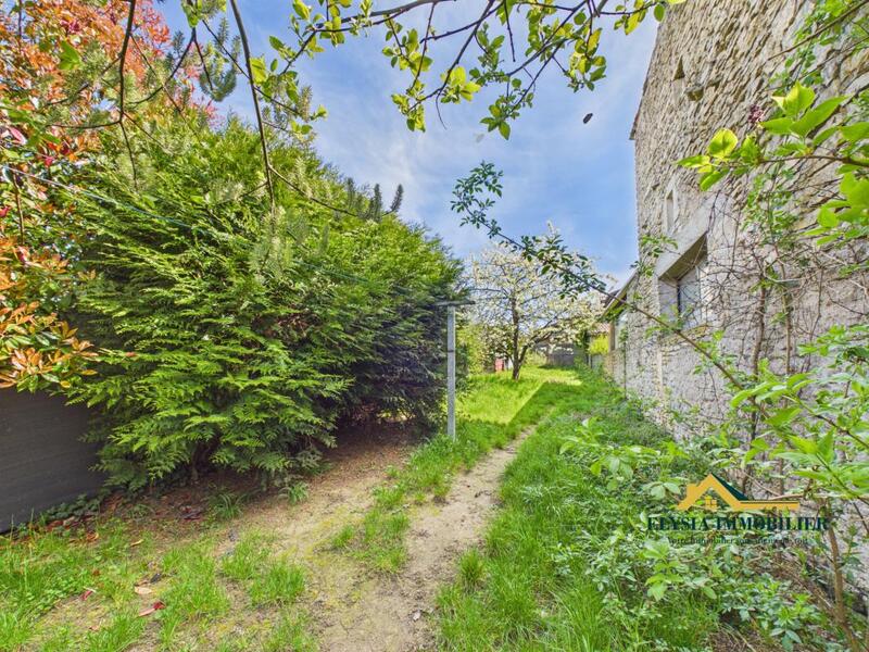 Maison de village - 180 m² - 6 pièces