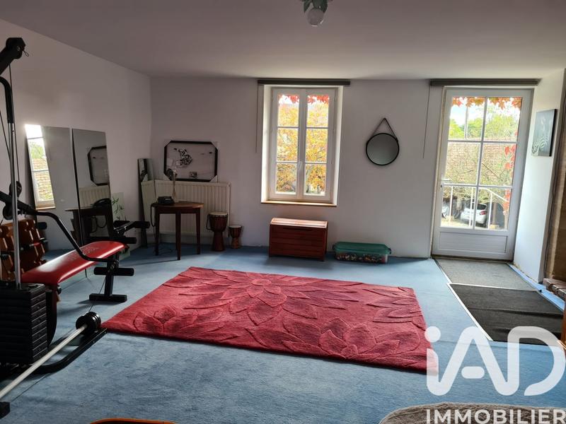 Maison - 323 m² - 8 pièces