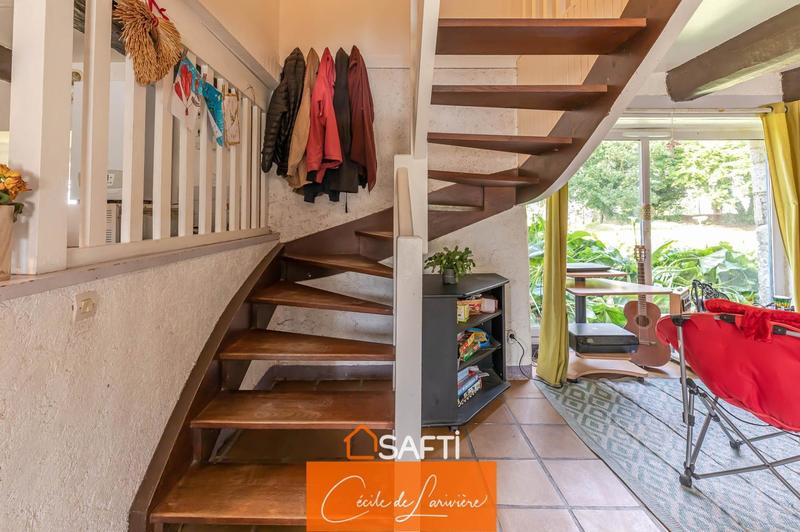 Maison - 350 m² - 12 pièces