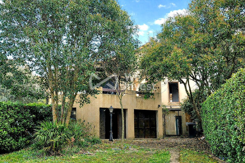 Maison - 137 m² - 5 pièces