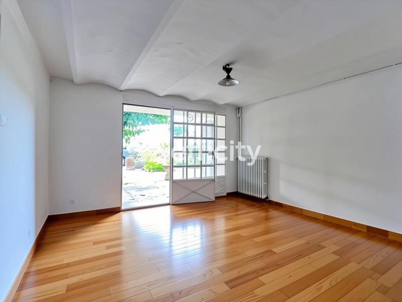 Maison de ville - 122 m² - 6 pièces