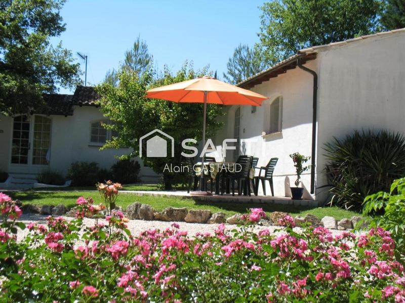 Maison - 399 m² - 20 pièces