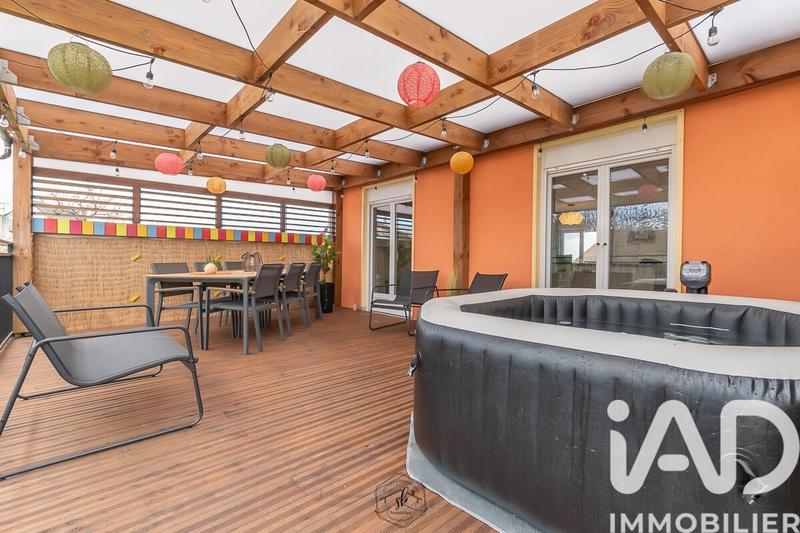 Maison - 138 m² - 7 pièces