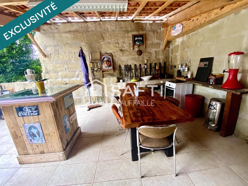 Maison - 196 m² - 7 pièces