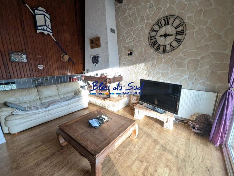 Maison - 95 m² - 5 pièces