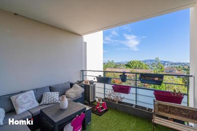 Appartement - 75 m² - 4 pièces