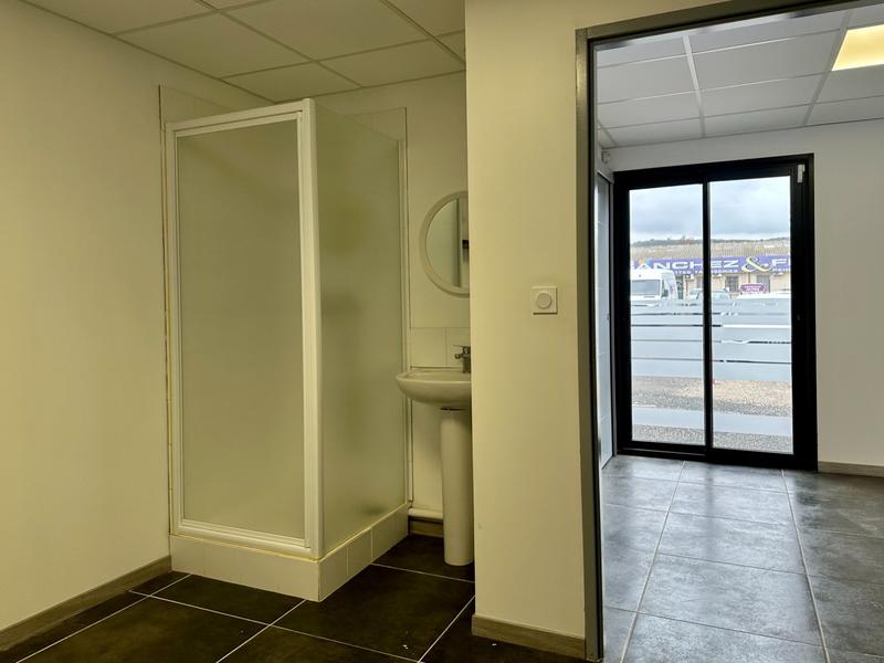 Local commercial - 82 m²