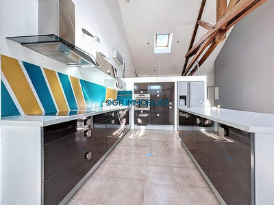 Appartement - 107 m² - 4 pièces