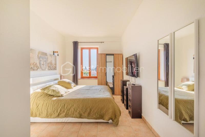 Mas - 284 m² - 6 pièces