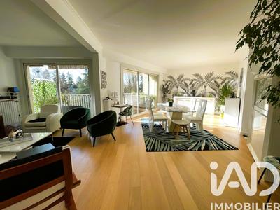 Appartement - 147 m² - 7 pièces