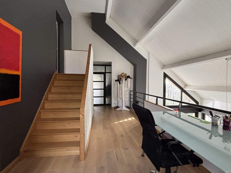 Maison - 200 m² - 7 pièces