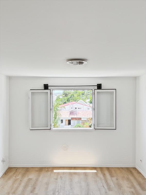 Studio - 25 m² - 1 pièce