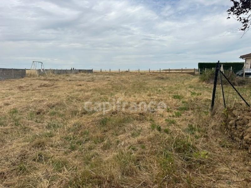 Terrain constructible - 1 302 m²