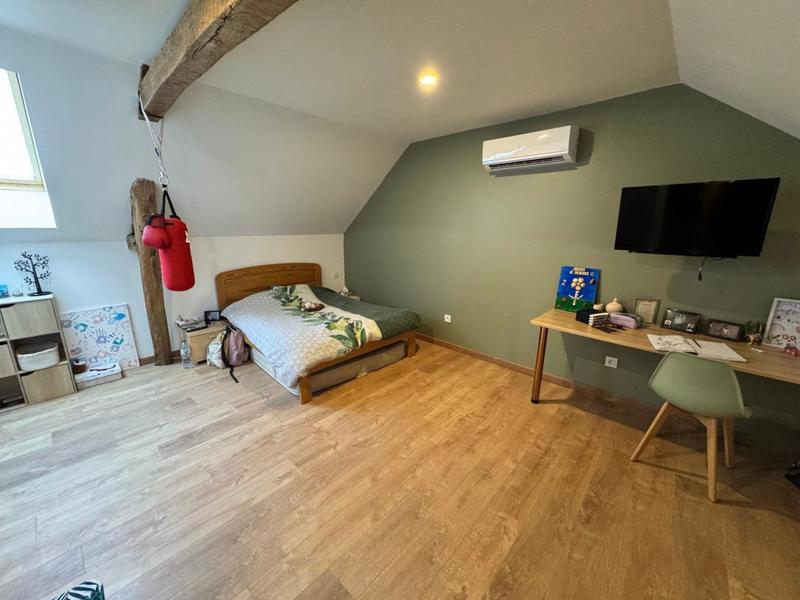 Maison - 195 m² - 7 pièces