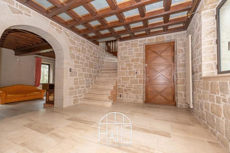 Mas - 445 m² - 10 pièces