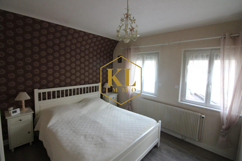 Maison - 92 m² - 5 pièces