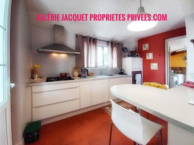 Maison - 166 m² - 6 pièces