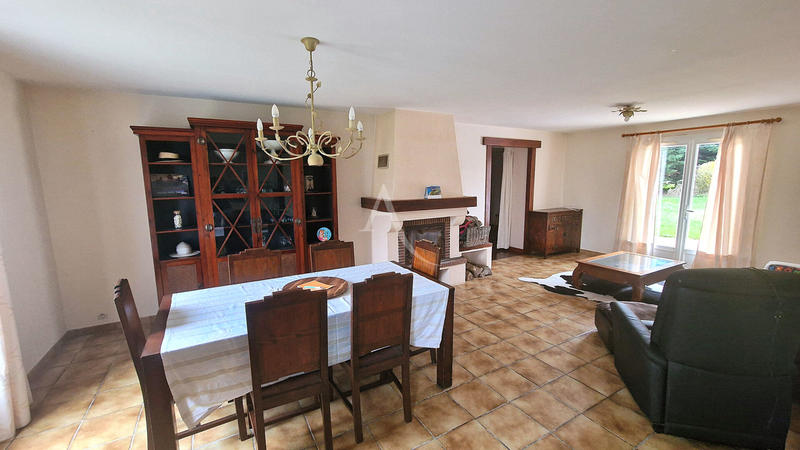 Maison - 155 m² - 6 pièces