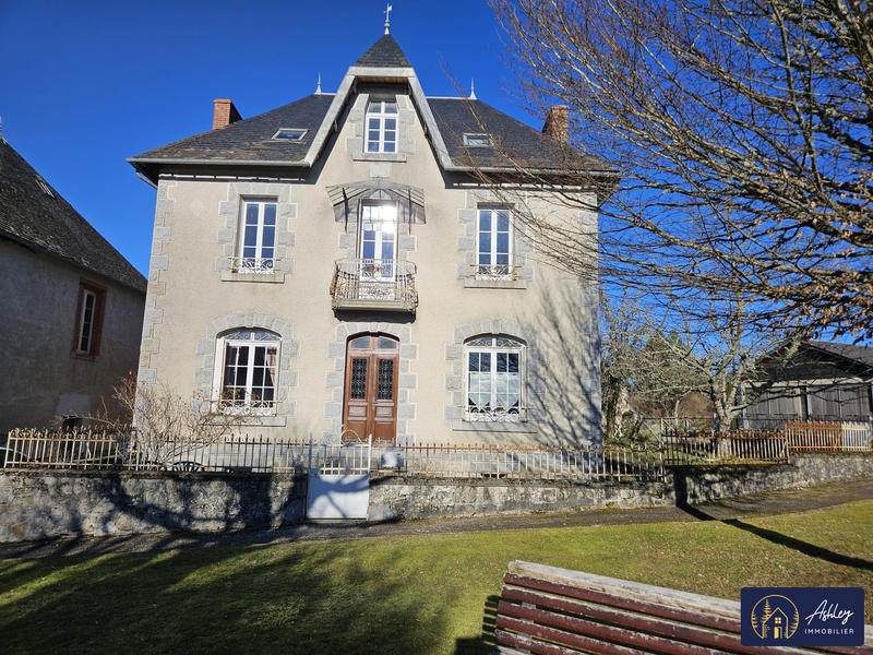 Maison ancienne - 170 m² - 9 pièces