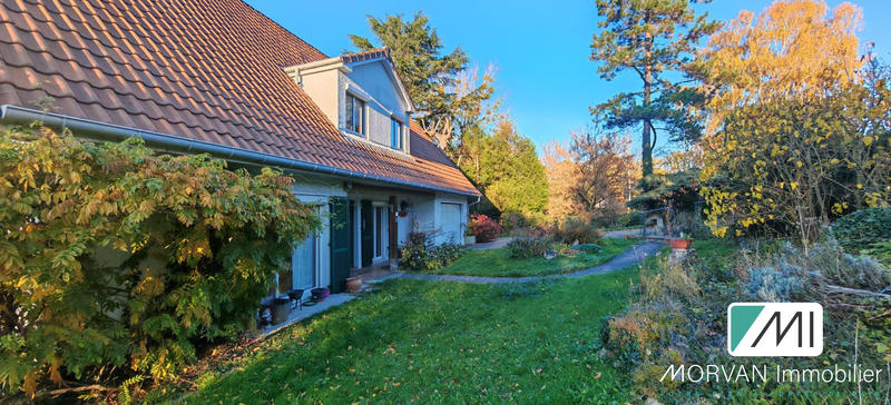 Maison - 210 m² - 7 pièces