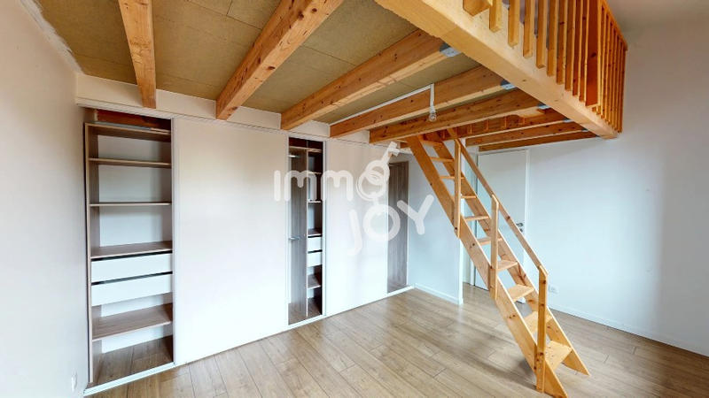 Maison - 181 m² - 8 pièces